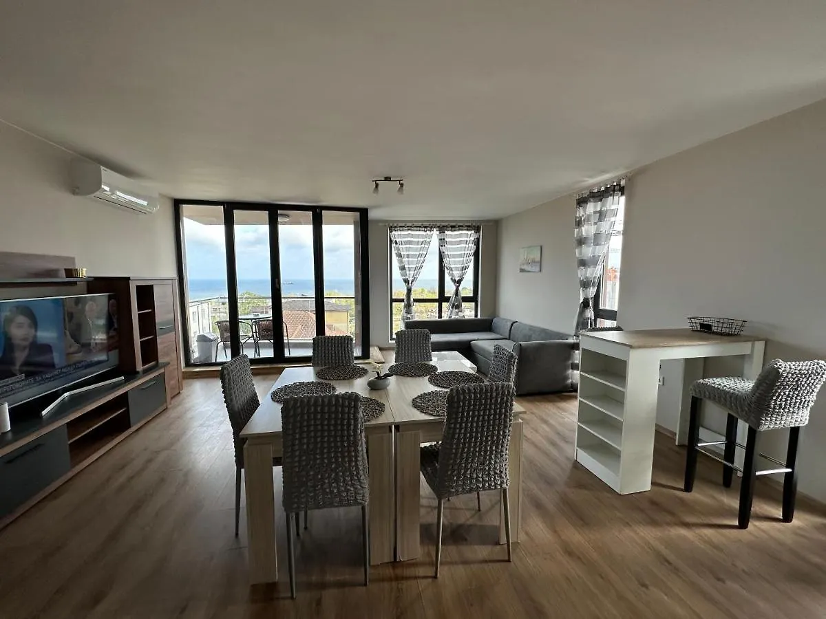 Ferienwohnung Апартамент Бриз Warna