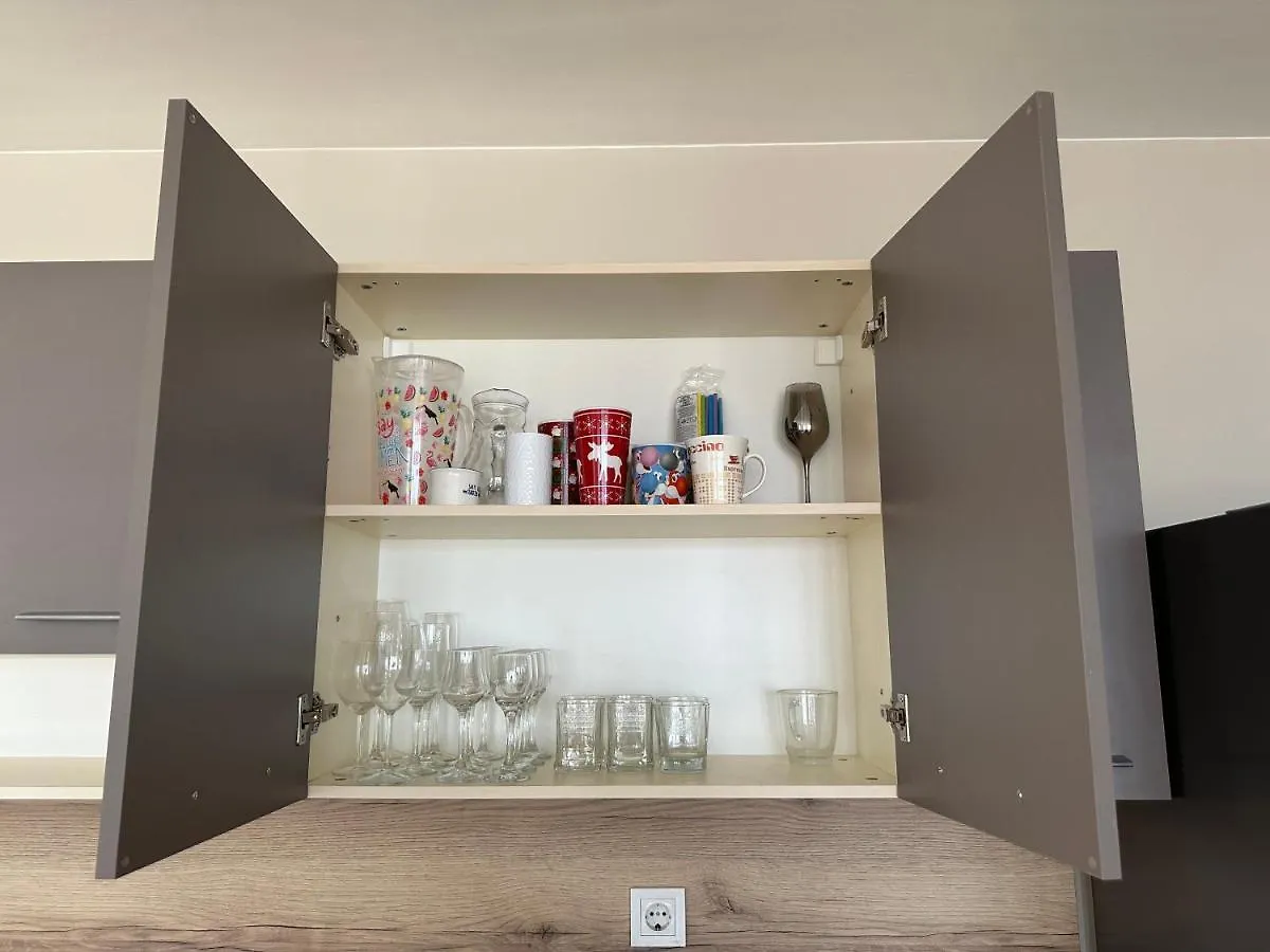 Апартамент Бриз Apartment Varna