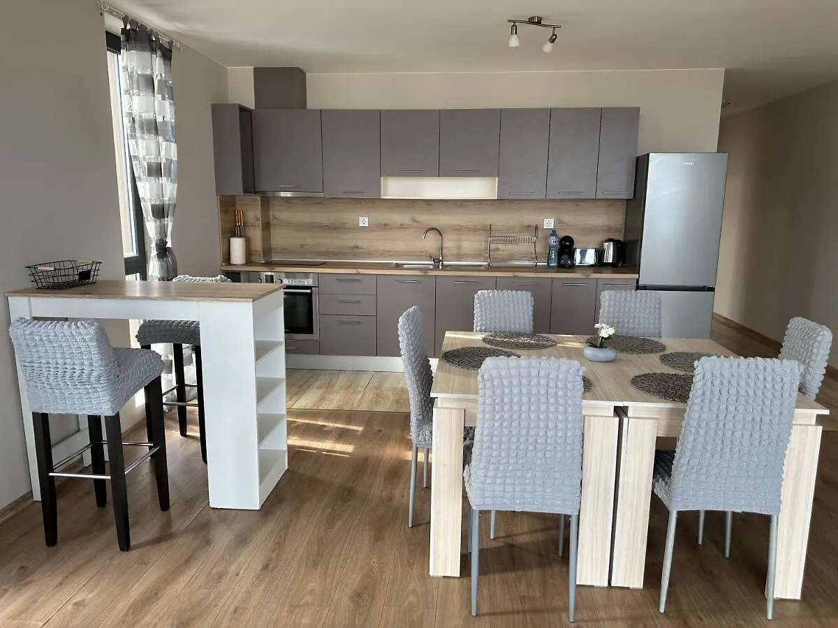 Апартамент Бриз Apartment Varna Bulgaria