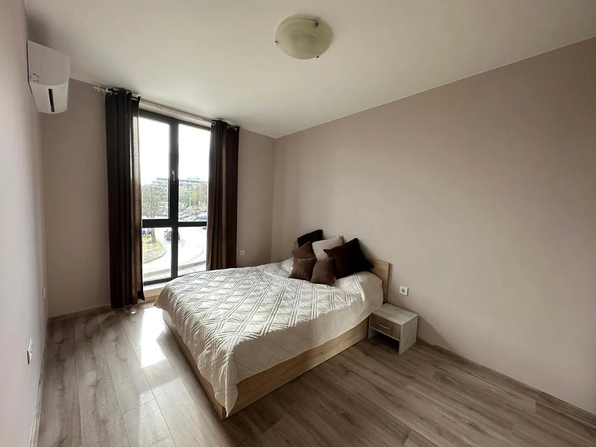 Апартамент Бриз Apartment Varna
